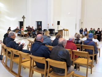 Eine Stunde Zeit -- Pfr Weich