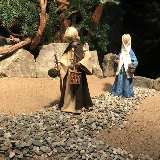 Bild: Maria und Josef auf dem Weg