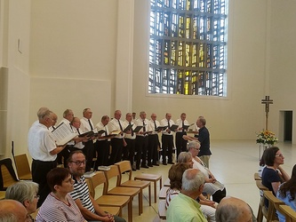 Der FAG Kugelfischer Chor sang beim Patrozinium von St. Anton