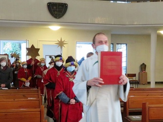 Sternsingergottesdienst der Gemeinden Maria Hilf und St. Anton 2022